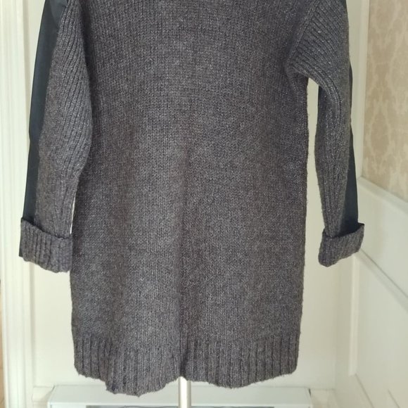 Cardigan - Picture 5 of 5